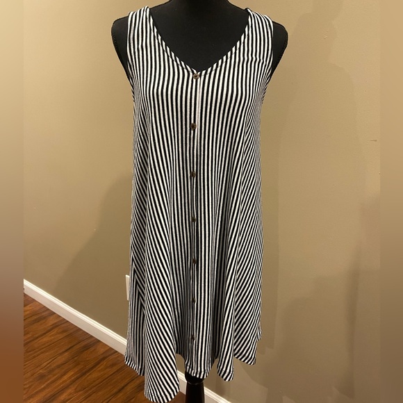 Z SUPPLY Talitha knit sleeveless dress black/white stripe Medium - Picture 1 of 5